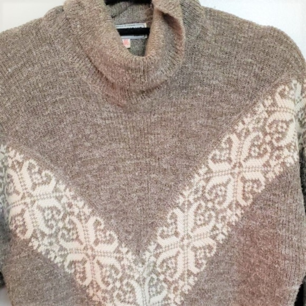 Grey Long Sleeve Sweater Vintage